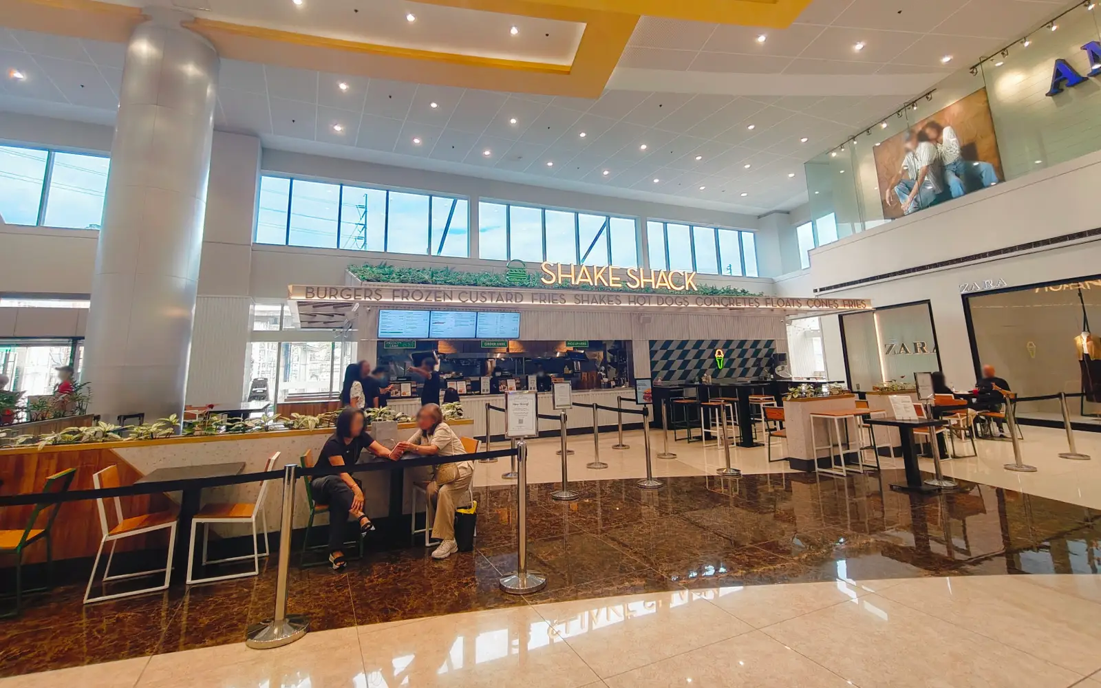 SHAKE SHACK in SM Megamall